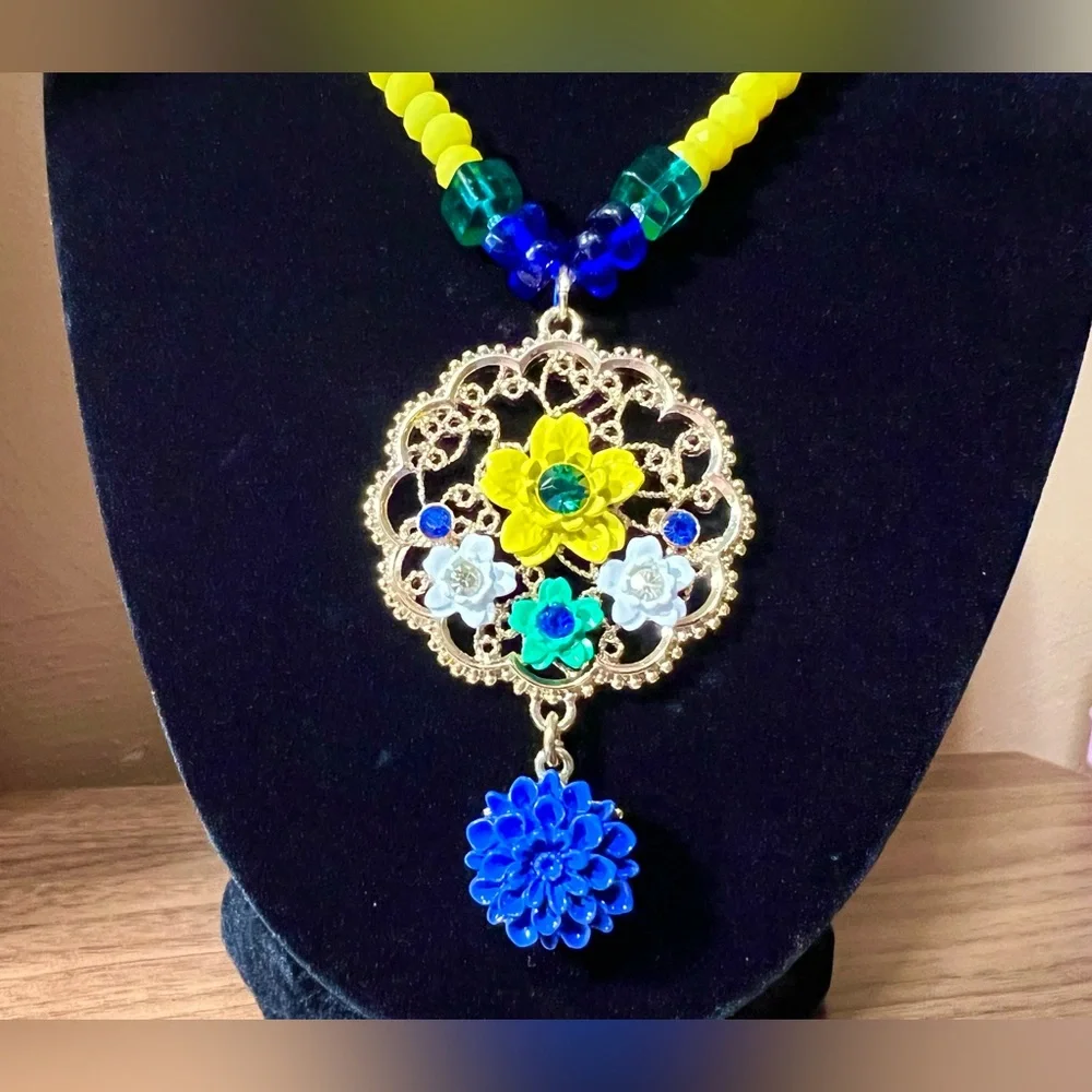 Yellow & Blue Glass Beaded Necklace w/ Floral Pendant - Picture 2 of 6